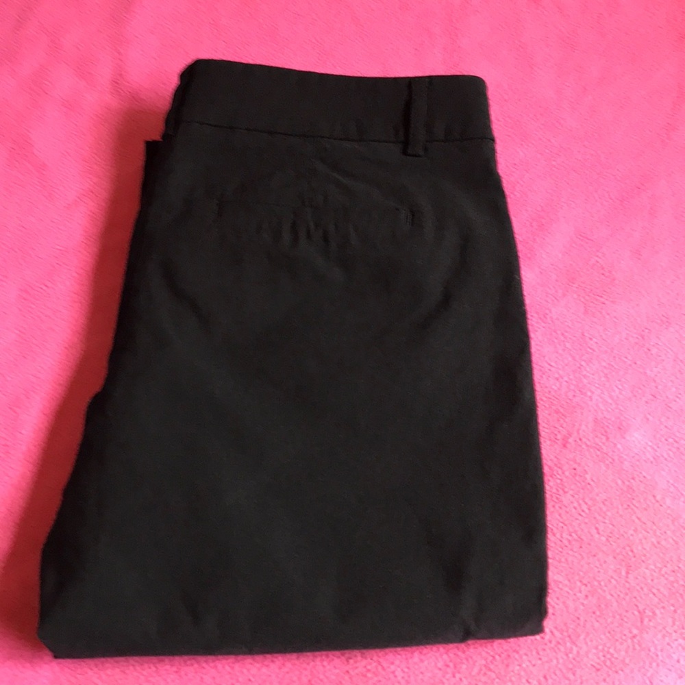 🖤 APT. 9 Fitted Capri Pants 🖤